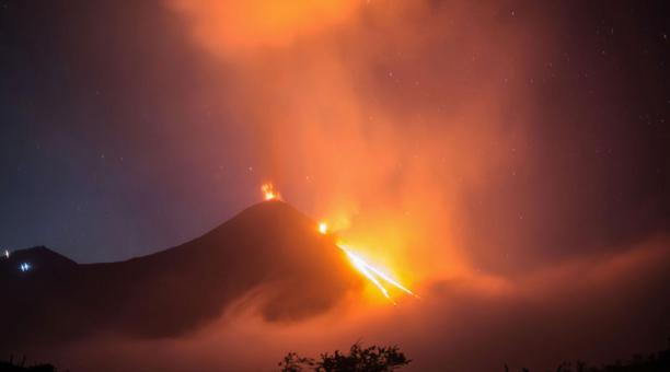 Vigilan actividad del volcán Pacapaya en Guatemala Ciudad Guatemala. Prensa Latina