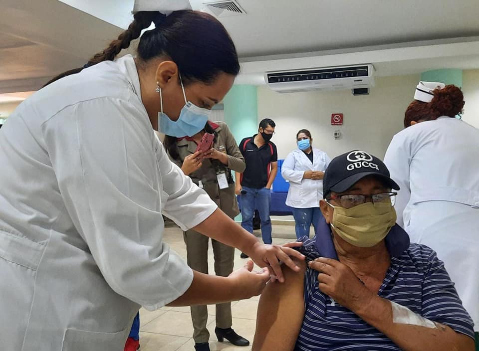 Avanza vacunación voluntaria contra Covid-19 en Managua Managua. Radio La Primerísima
