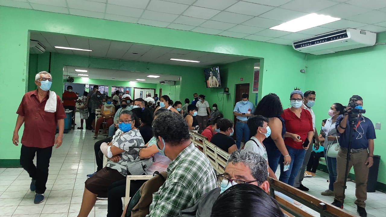 Supervisan atención a pacientes en hospital Lenin Fonseca Managua. Por Libetth González/Radio La Primerísima