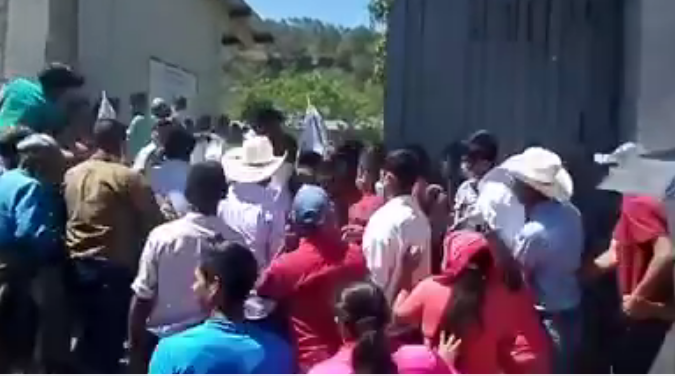 Enfrentamientos en centros de votación en Honduras Agencias