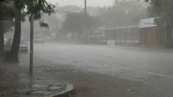 Cielos nublados y lluvias débiles en las próximas horas Managua. Radio La Primerísima