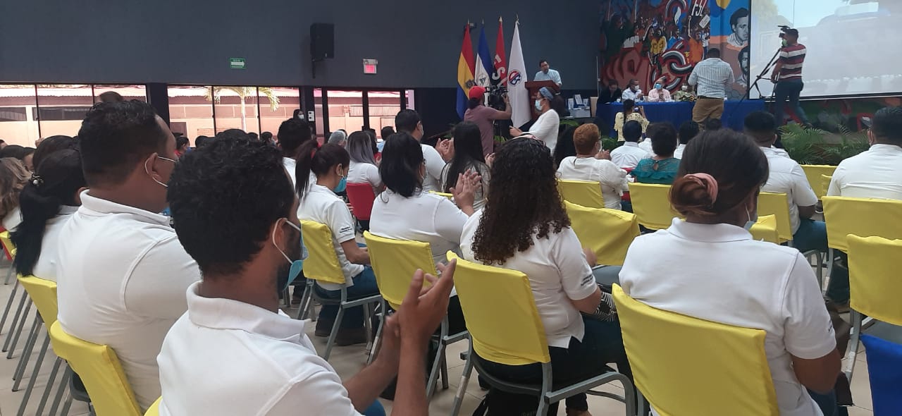 Médicos culminan diplomado para seguir mejorando atención Managua. Por Douglas Midence/Radio La Primerísima