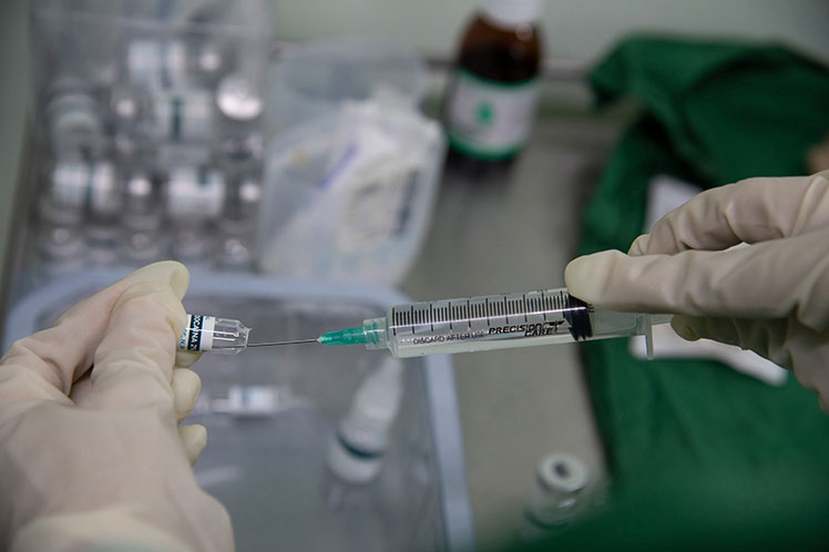 Científicos cubanos más cerca de la vacuna contra el Covid-19 La Habana. Prensa Latina