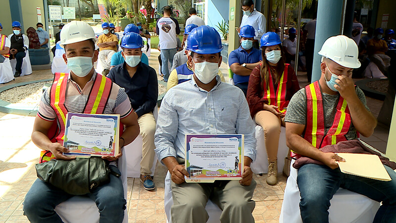 Reconocen aporte de brigadas de infraestructura escolar Managua. Radio La Primerísima