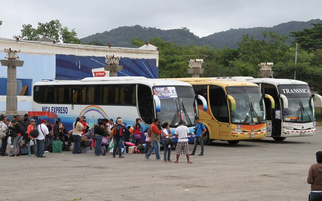 Transportistas se quejan de restricciones migratorias de ticos Managua. Por Jaime Mejía/Radio La Primerísima