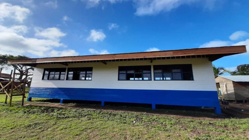 Mejoran centro educativo en la Desembocadura de Río Grande Managua. Radio La Primerísima