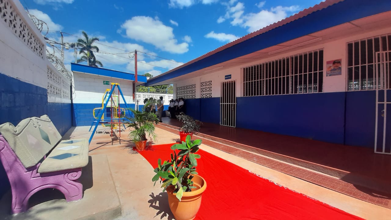 Rehabilitan escuela en barrio San Judas Managua. Por Douglas Midence/Radio La Primerísima