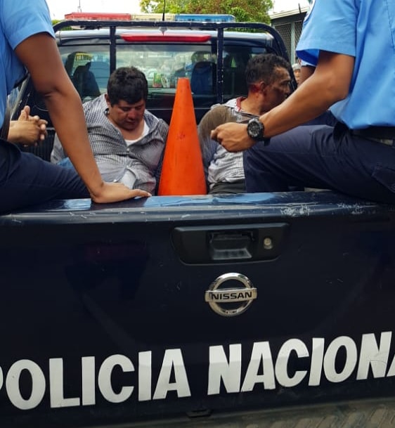 Capturan y golpean a ladrones en Valles de Sandino Managua. Radio La Primerísima