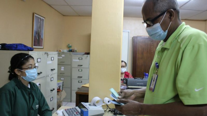 Concluye pago de empleados públicos Managua. Radio La Primerísima