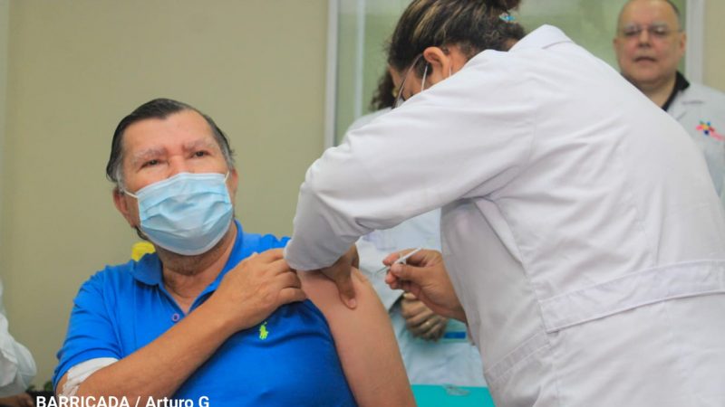 Inicia vacunación contra Covid-19 Managua. Radio La Primerísima