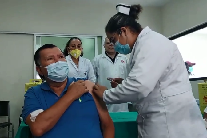Segunda etapa de vacunación priorizará a trabajadores de la salud Managua. Radio La Primerísima