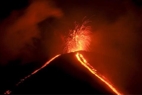 Volcán de Pacaya en Guatemala incrementa actividad eruptiva Guatemala. Prensa Latina