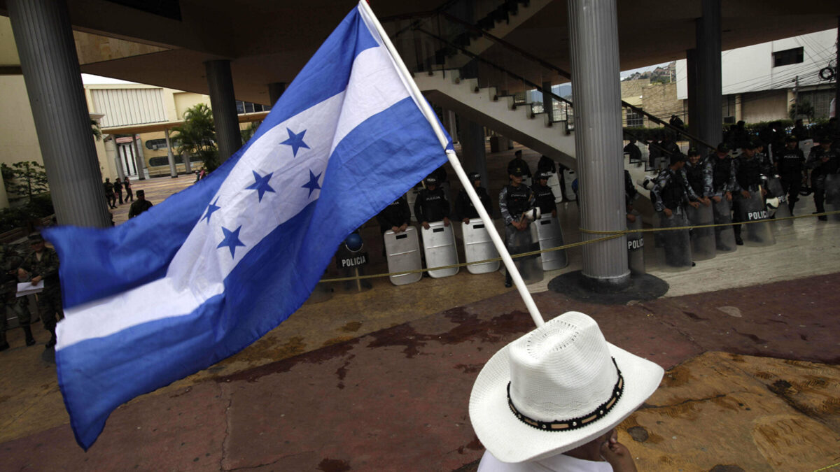 Honduras devorada por dentro y por fuera People’s Dispatch yCOPINH | Instituto Tricontinental de Investigación Social