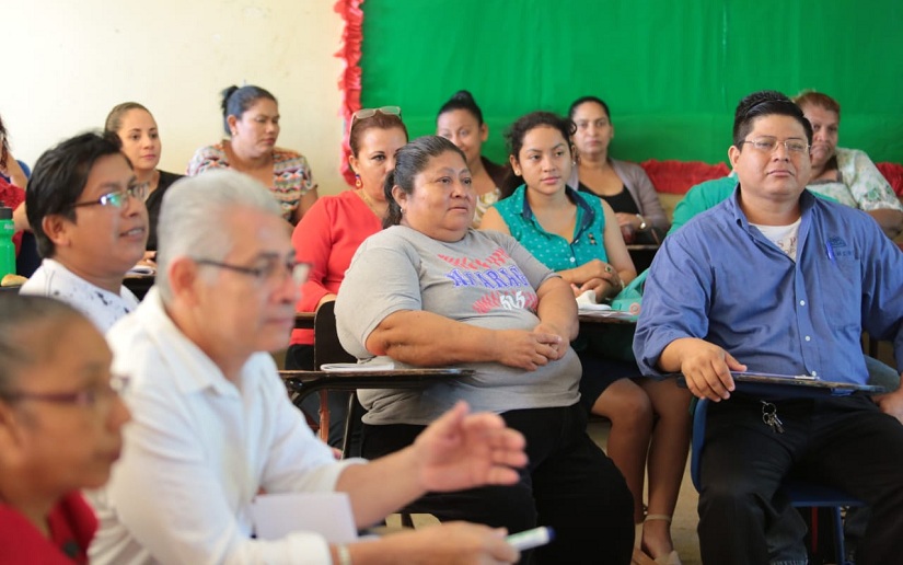 Maestros  comparten experiencias sobre primer trimestre Managua. Radio La Primerísima