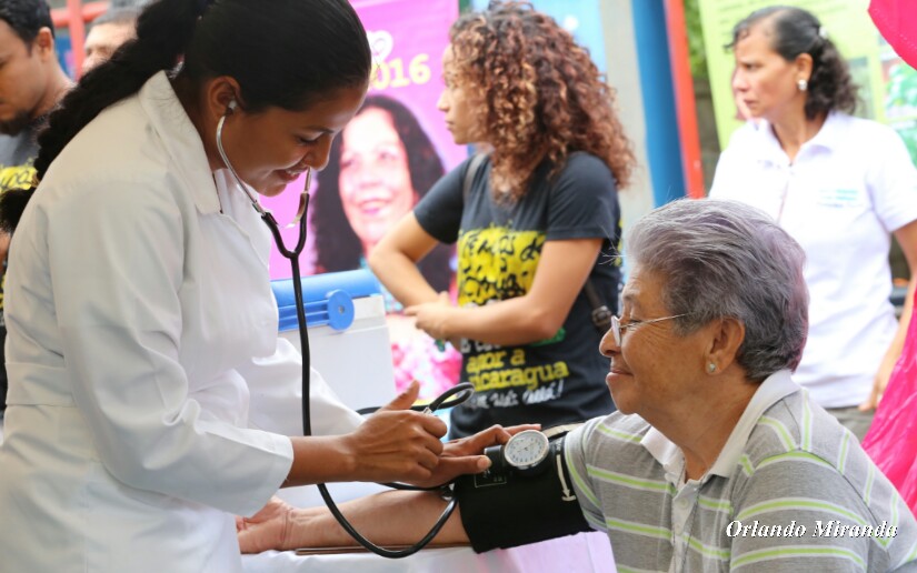 Iniciarán vacunación de trabajadores de la salud contra Covid-19 Managua. Radio La Primerísima
