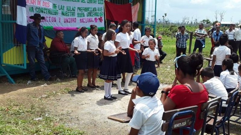 Inauguran colegio y aula de clases en Triángulo Minero Managua. Radio La Primerísima
