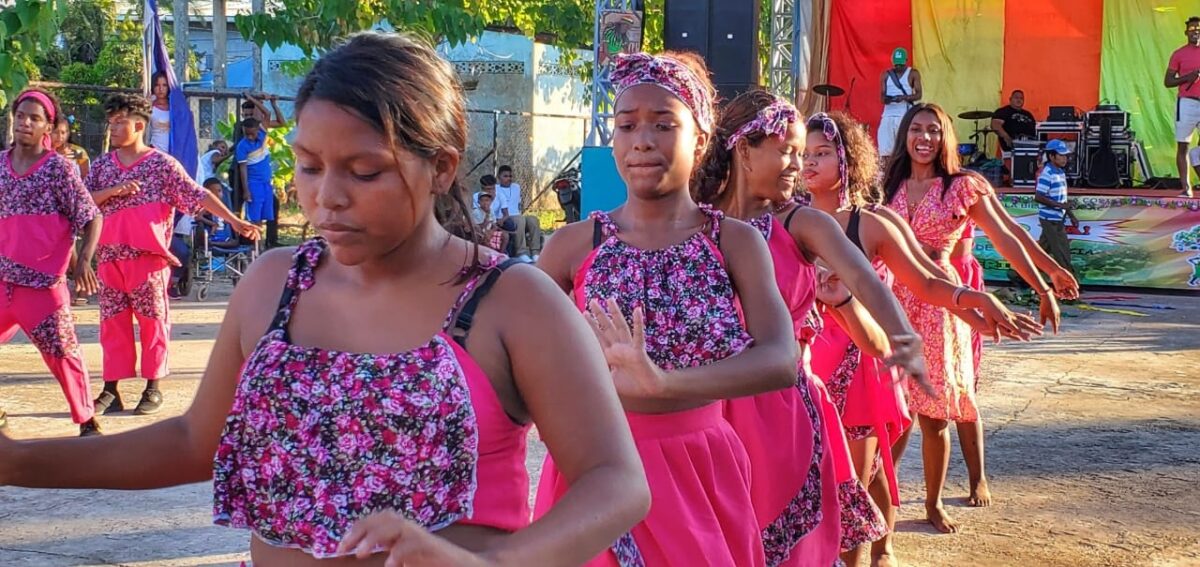 Familias de Bilwi celebran el mes de la Herencia Africana Managua. Radio La Primerísima