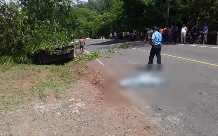 Niño muere atropellado por camión en Chinandega Managua. Radio La Primerísima