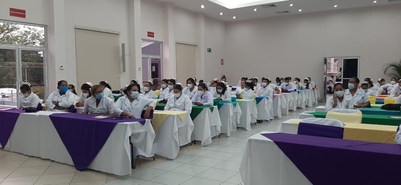 Enfermeros comparten experiencias para mejorar atención Managua. Por Libeth González/Radio La Primerísima
