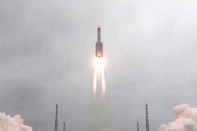 Restos del cohete chino cayeron en océano Índico eluniverso.com