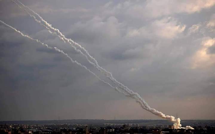 Explosiones estremecen a Jerusalén e Israel contraataca Agencias