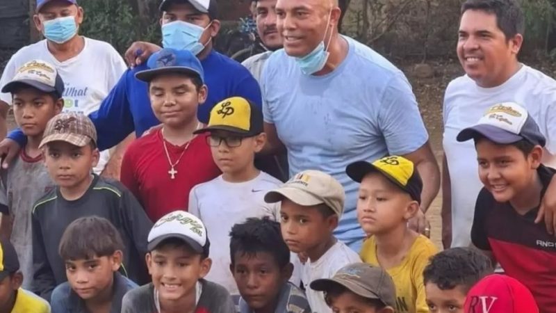 Ex pelotero de Grandes Ligas Mariano Rivera visita el país Managua. Radio La Primerísima