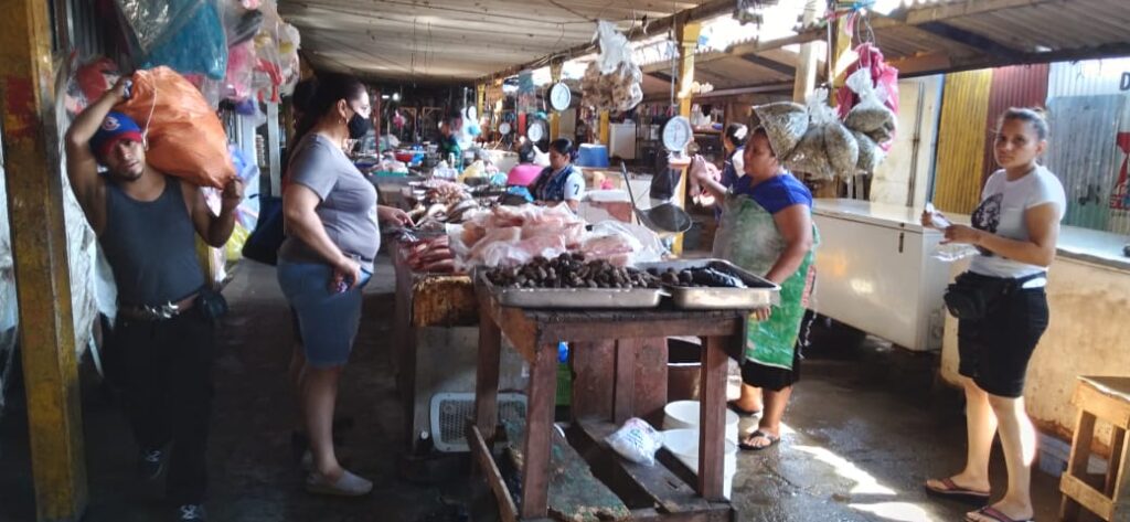 Aumentan ventas de mariscos en centros de compras Managua. Radio La Primerísima