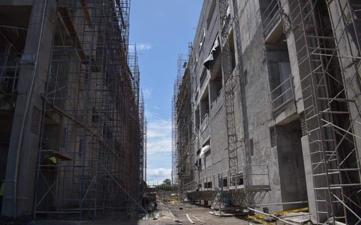A paso firme construcción del hospital en León Managua. Radio La Primerísima