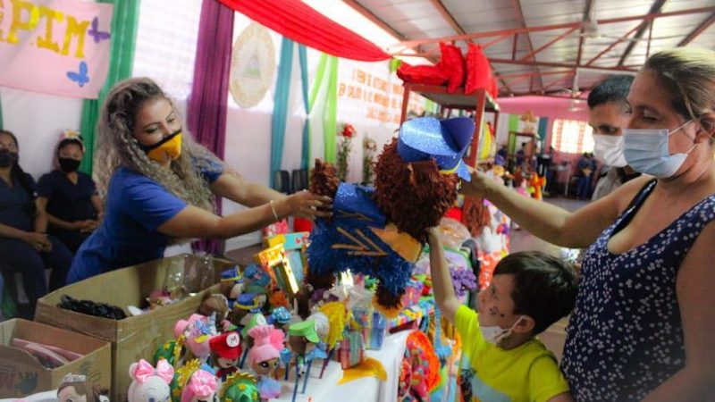 Reos del penitenciario de Tipitapa realizan feria de artesanías  Managua. Radio La Primerisima 