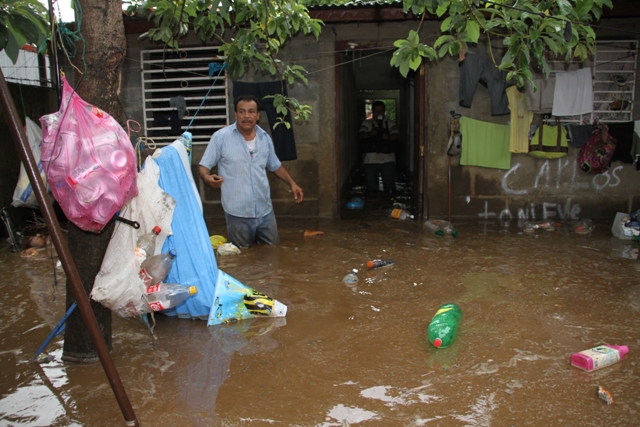 Dos muertos, una desaparecida y más de 200 casas anegadas Managua. Radio La Primerísima 