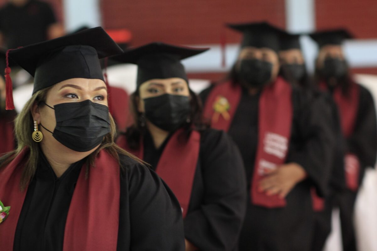 Realizan primera graduación del programa Universidad en el Campo en Estelí   Managua. Radio La Primerísima