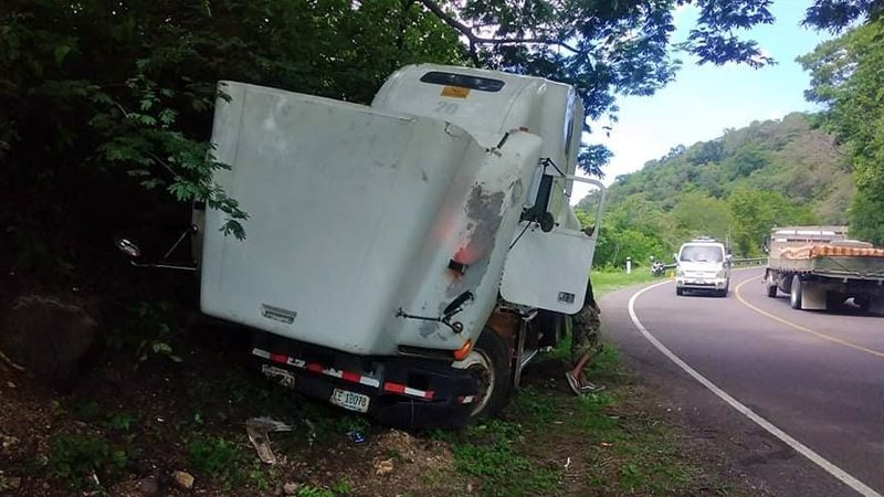 No hay lesionados en accidente ocurrido en cuesta La Cucamonga Managua. Radio La Primerísima
