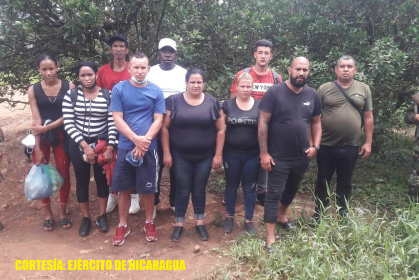 Ejército de Nicaragua retiene a 143 migrantes en Río San Juan Managua. Radio La Primerísima