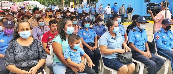 Policía inauguran kiosko tecnológico en Carazo San Maros. Por Manuel Aguilar/Radio La Primerísima
