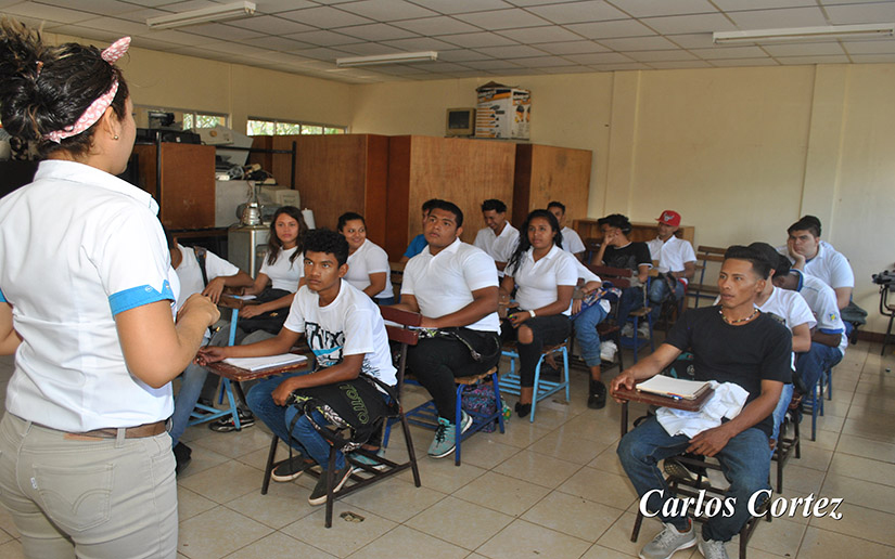 Avanza programa de atención para adolescentes Managua. Radio La Primerísima