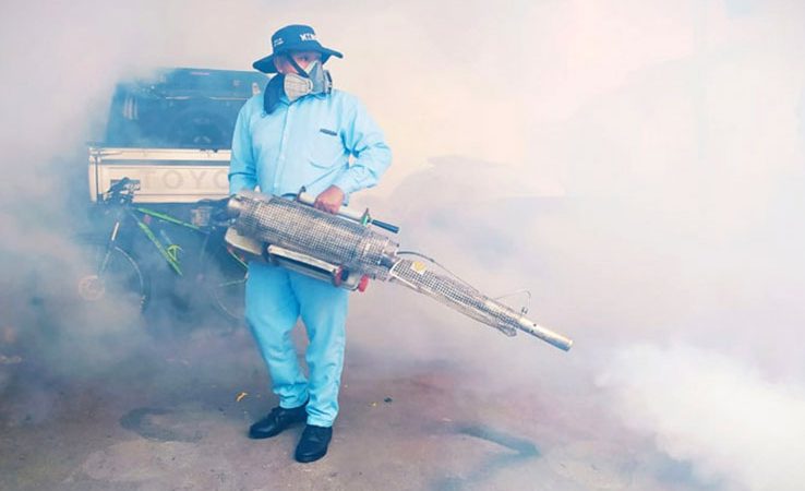 Intensifican jornadas de fumigación en barrios Managua. Radio La Primerísima