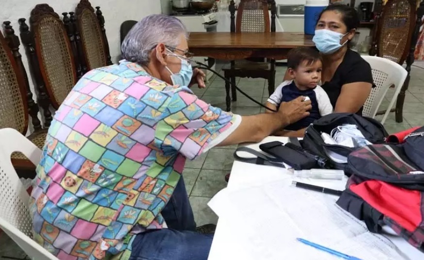 Clínicas móviles llegan al barrio Hialeah Managua. Radio La Primerísima