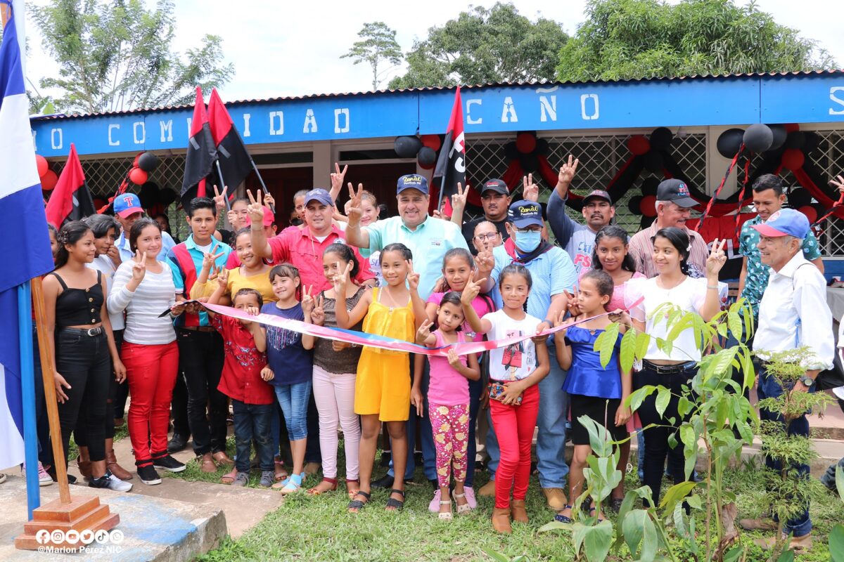 Mejoran centro escolar en Siuna Managua. Radio La Primerísima