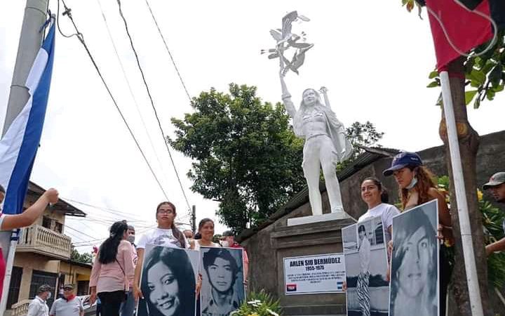 Develan estatua dedicada a Arlen Siu en Jinotepe Managua. Radio La Primerísima/Por Manuel Aguilar