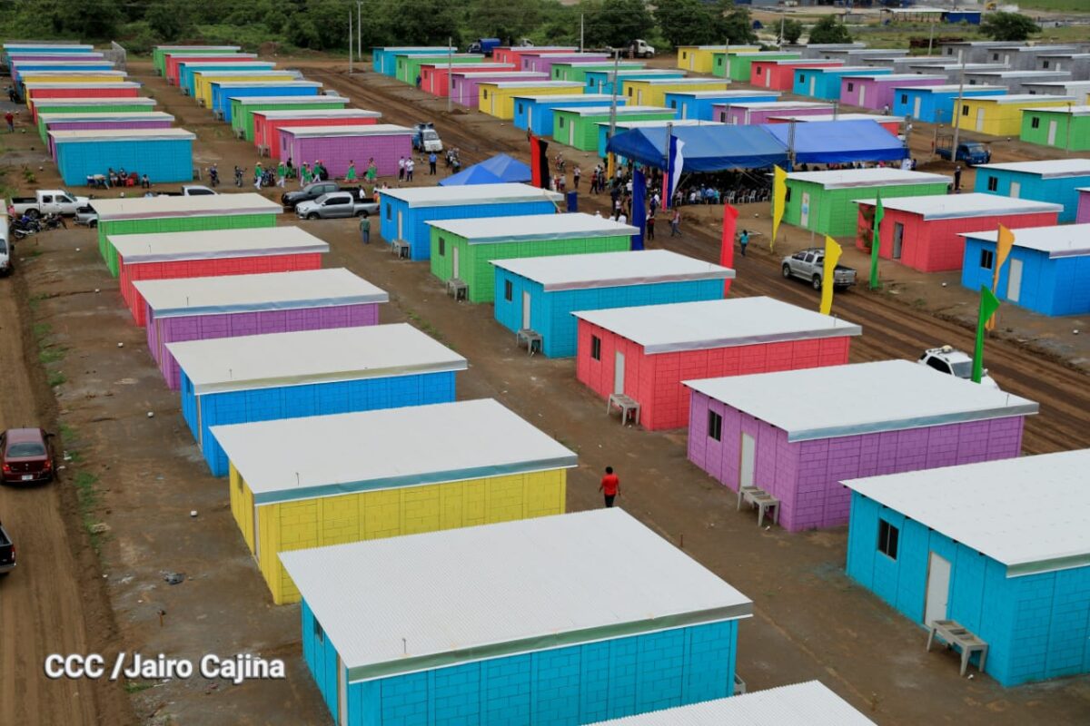 Alcaldía de Managua entrega 100 nuevas viviendas Managua. Radio La Primerísima