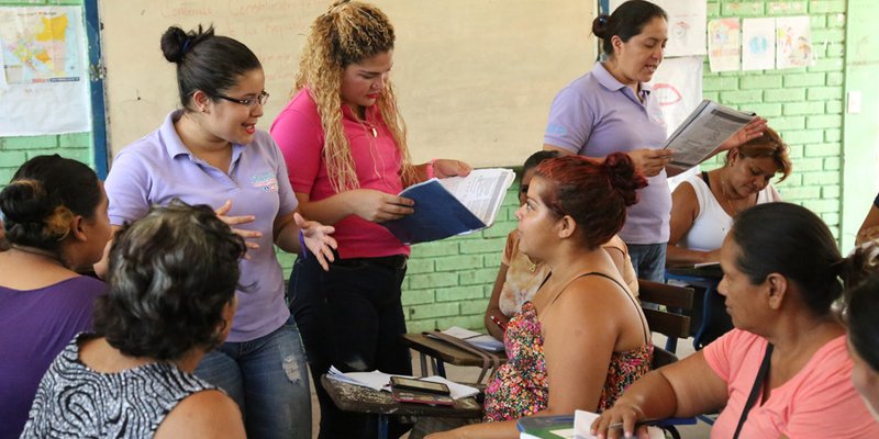 Usura Cero destina 680 millones de córdobas para emprendedoras Managua. Radio La Primerísima