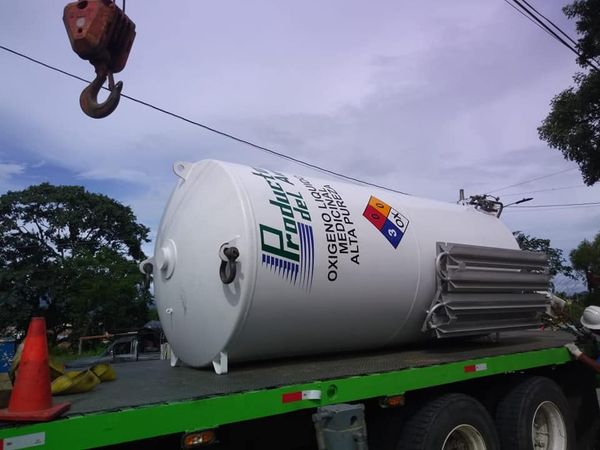 Instalan tanque de oxígeno de mil 500 galones en Ocotal Managua. Radio La Primerísima