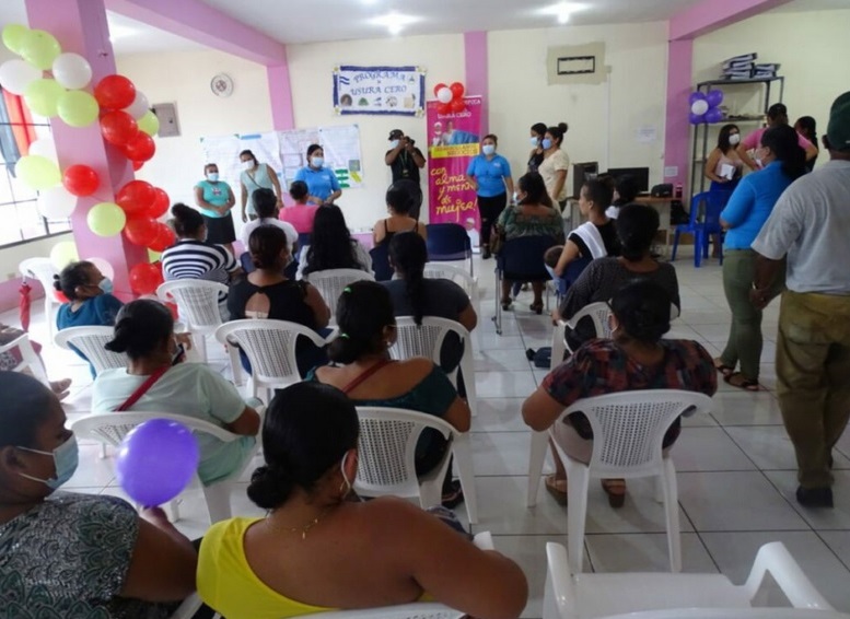 Usura Cero entrega créditos en Bluefields Managua. Radio La Primerísima