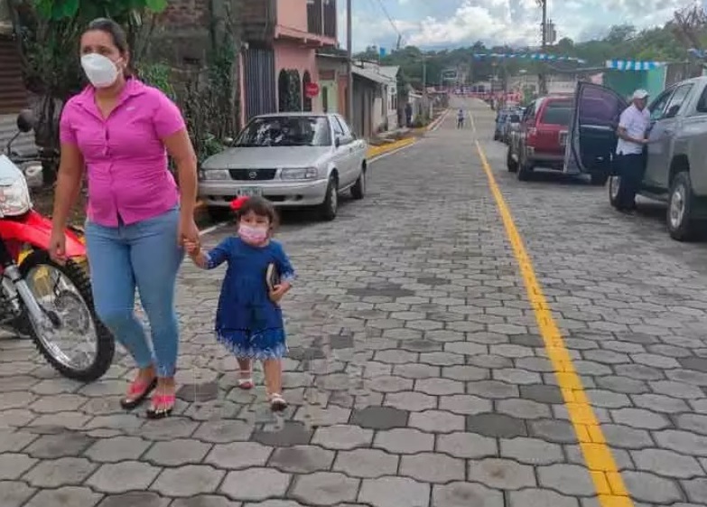 Invierten tres millones de córdobas para adoquinar calles en Juigalpa Managua. Radio La Primerísima