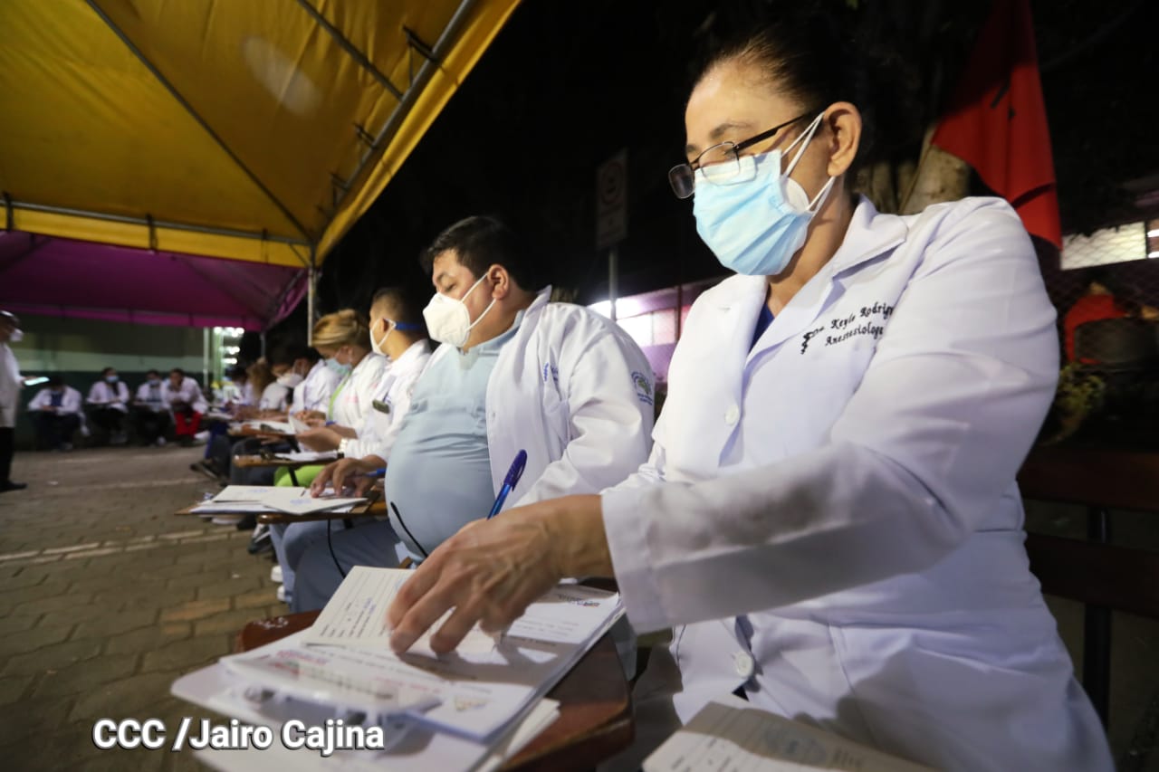 Valoran trabajo del personal de salud durante vacunación contra Covid-19 Managua. Radio La Primerísima