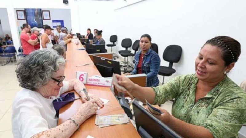 Pensionados reciben pago a partir del lunes Managua. Radio La Primerísima