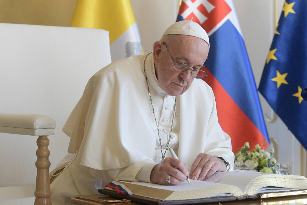 Papa pide ‘fraternidad’ más allá de fronteras frente a pandemia Bratislava. Agencias