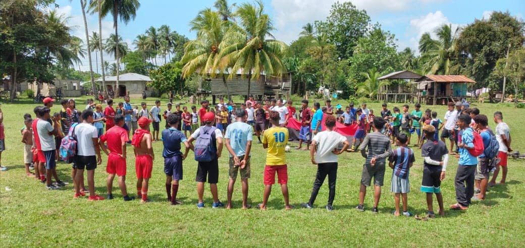Inauguran liga de fútbol pre-junior en Waspam Managua. Radio La Primerísima 