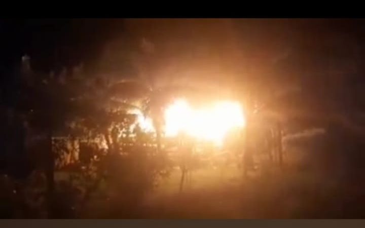 Incendio arrasa con vivienda en Kukra Hill Managua. Radio La Primerísima