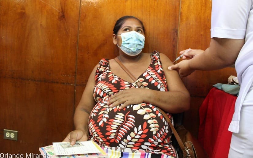Prosigue vacunación de embarazadas, puérperas y lactantes Managua. Radio La Primerísima